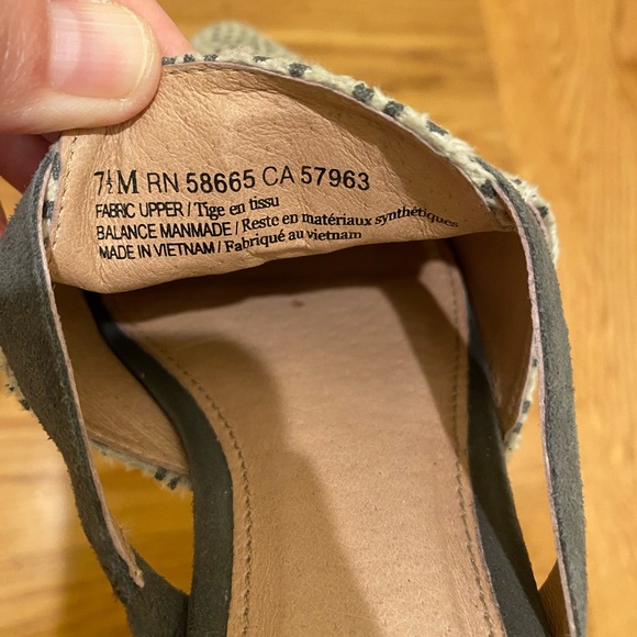 Leopard print pointed mules - Picture 4 of 5